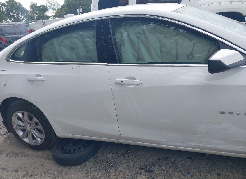 Photo 13 of 2019 Chevrolet Malibu LT (VIN 1G1ZD5ST6KF154866)