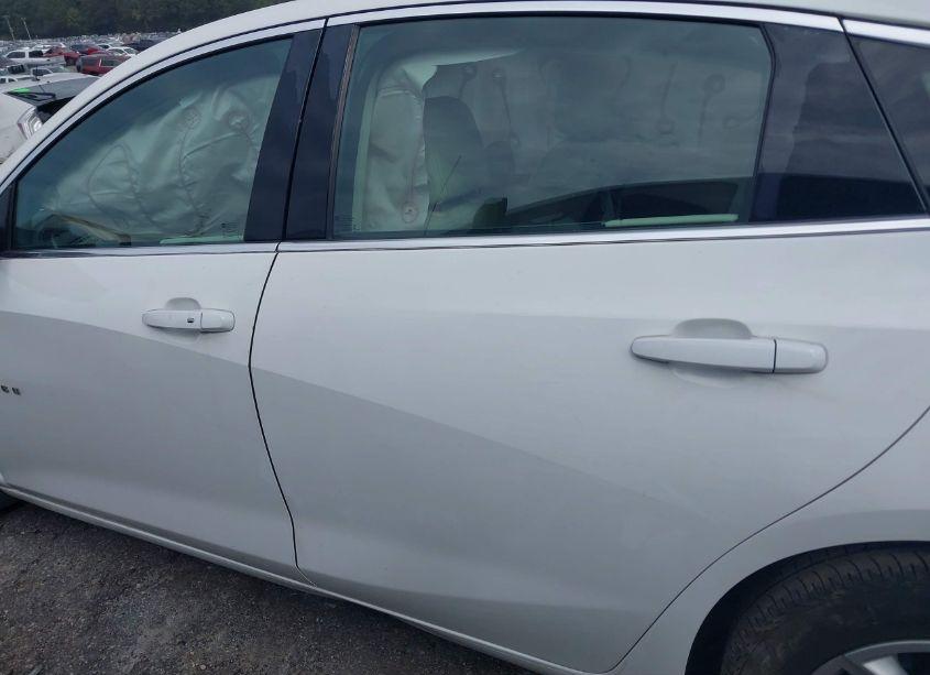 Photo 14 of 2019 Chevrolet Malibu LT (VIN 1G1ZD5ST6KF154866)