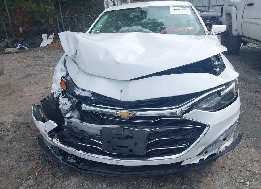 Photo 6 of 2019 Chevrolet Malibu LT (VIN 1G1ZD5ST6KF154866)