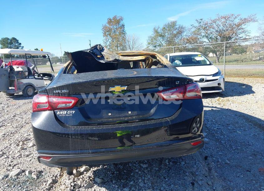 Photo 16 of 2019 Chevrolet Malibu LT (VIN 1G1ZD5ST6KF165494)
