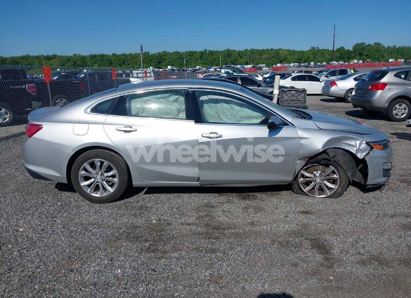 Photo 13 of 2020 Chevrolet Malibu FWD LT (VIN 1G1ZD5ST6LF002975)