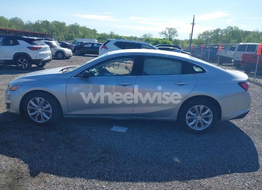 Photo 14 of 2020 Chevrolet Malibu FWD LT (VIN 1G1ZD5ST6LF002975)