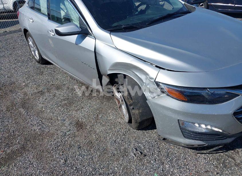 Photo 6 of 2020 Chevrolet Malibu FWD LT (VIN 1G1ZD5ST6LF002975)