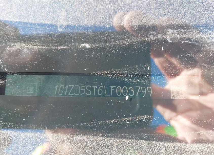 Photo 9 of 2020 Chevrolet Malibu FWD LT (VIN 1G1ZD5ST6LF003799)