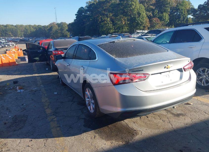 Photo 3 of 2020 Chevrolet Malibu FWD LT (VIN 1G1ZD5ST6LF007321)