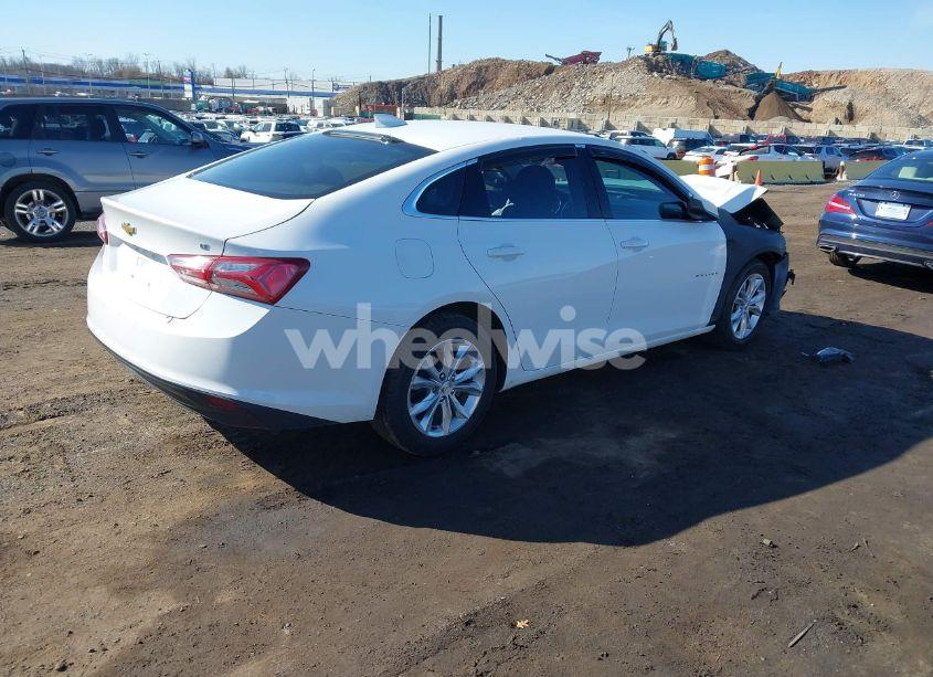Photo 4 of 2020 Chevrolet Malibu FWD LT (VIN 1G1ZD5ST6LF026466)
