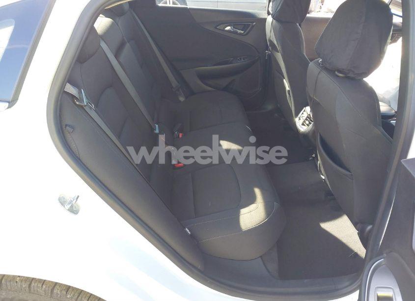 Photo 8 of 2020 Chevrolet Malibu FWD LT (VIN 1G1ZD5ST6LF026466)