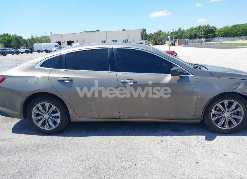 Photo 13 of 2020 Chevrolet Malibu FWD LT (VIN 1G1ZD5ST6LF027553)