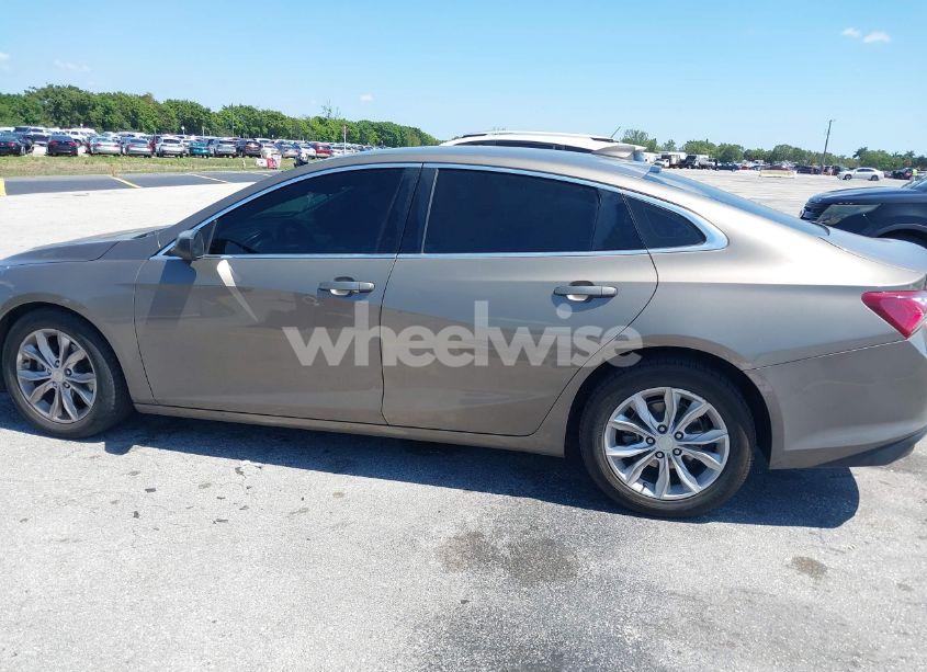 Photo 14 of 2020 Chevrolet Malibu FWD LT (VIN 1G1ZD5ST6LF027553)