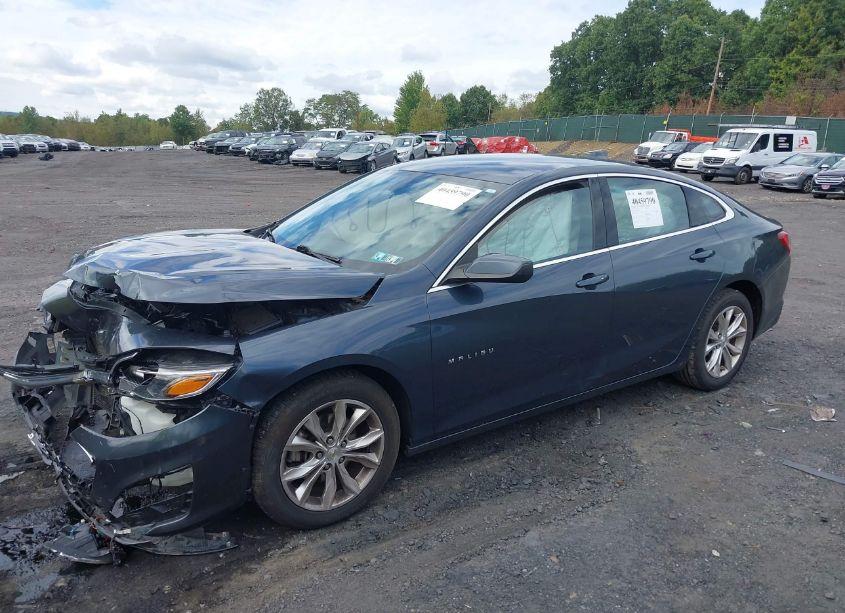 Photo 2 of 2020 Chevrolet Malibu FWD LT (VIN 1G1ZD5ST6LF051948)