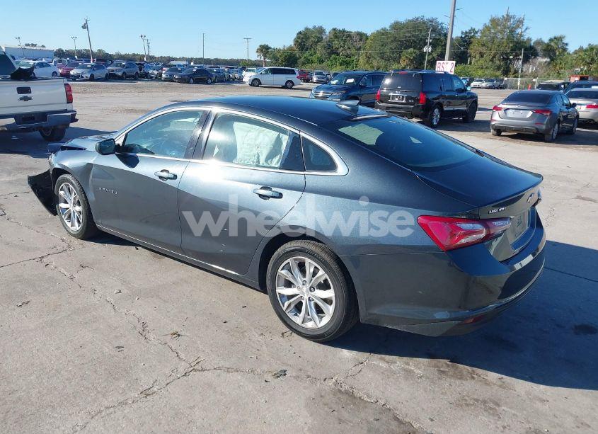 Photo 3 of 2020 Chevrolet Malibu FWD LT (VIN 1G1ZD5ST6LF057104)