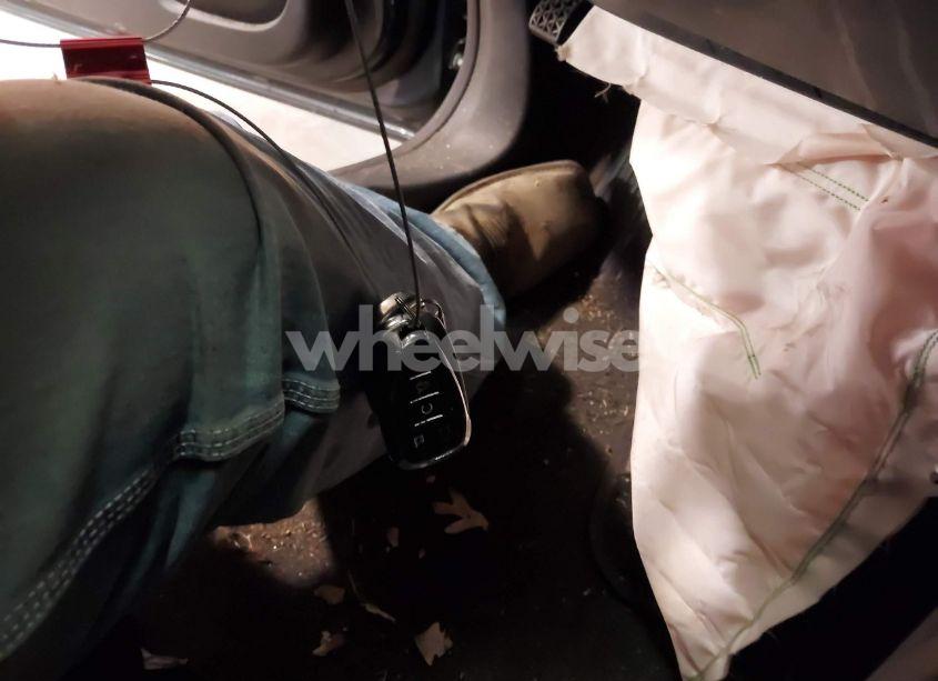 Photo 11 of 2020 Chevrolet Malibu FWD LT (VIN 1G1ZD5ST6LF070855)