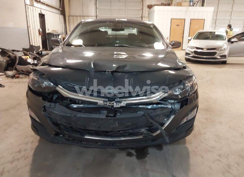 Photo 12 of 2020 Chevrolet Malibu FWD LT (VIN 1G1ZD5ST6LF070855)