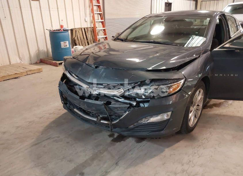 Photo 6 of 2020 Chevrolet Malibu FWD LT (VIN 1G1ZD5ST6LF070855)