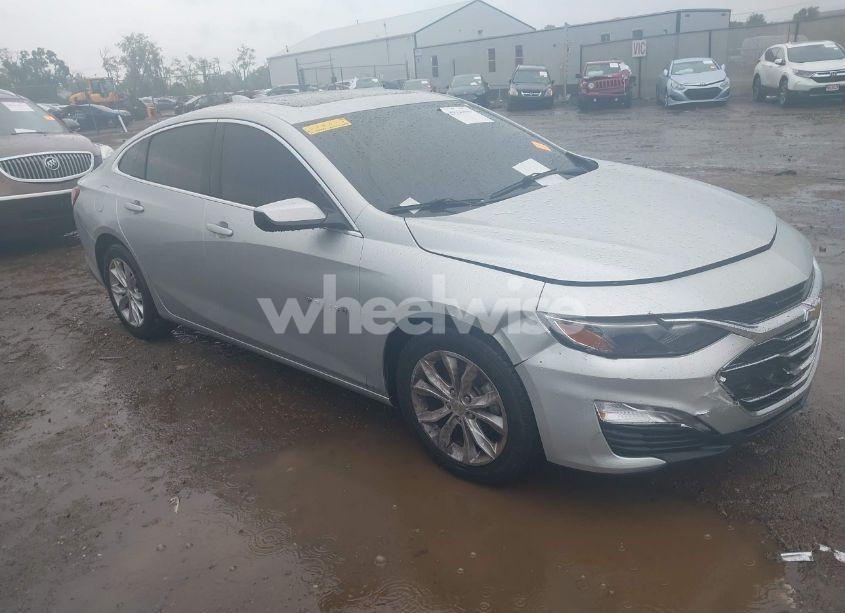 2020 Chevrolet Malibu FWD LT (VIN 1G1ZD5ST6LF088076) main photo