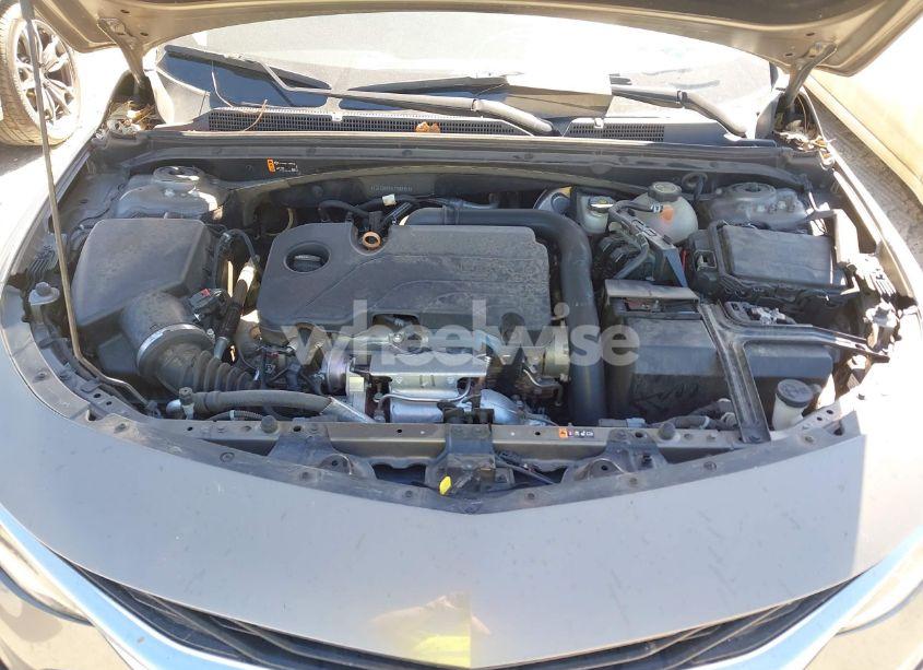 Photo 10 of 2020 Chevrolet Malibu FWD LT (VIN 1G1ZD5ST6LF088157)