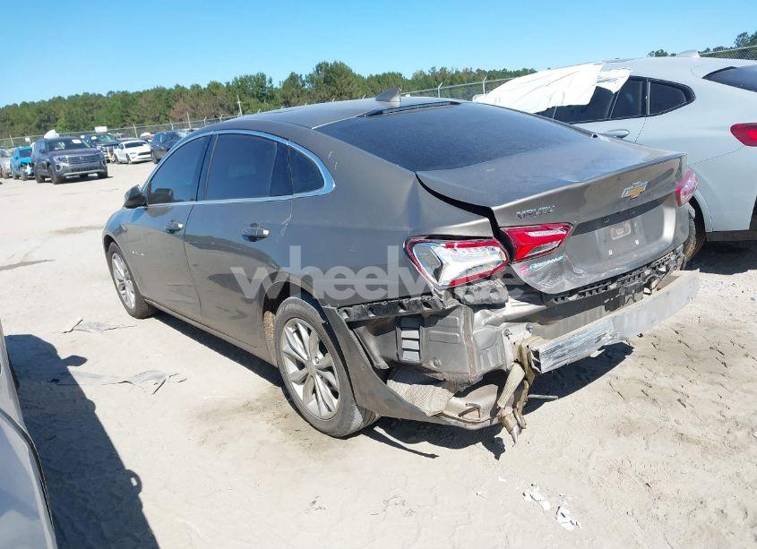 Photo 3 of 2020 Chevrolet Malibu FWD LT (VIN 1G1ZD5ST6LF088157)
