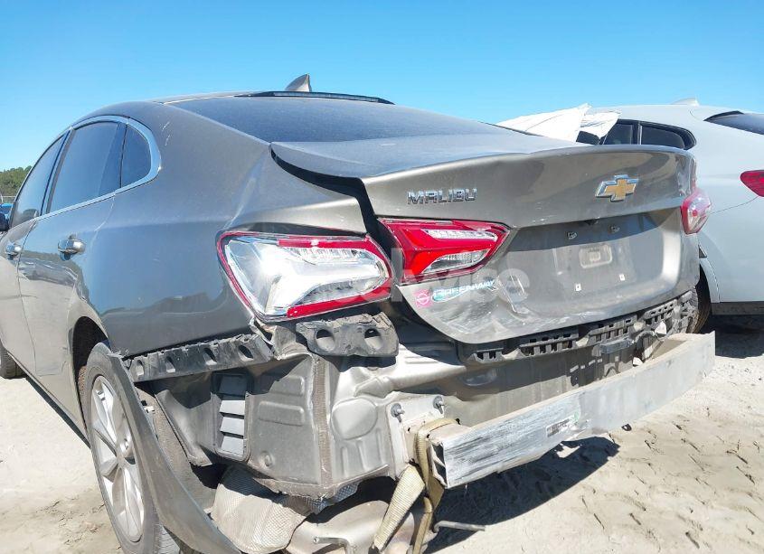 Photo 6 of 2020 Chevrolet Malibu FWD LT (VIN 1G1ZD5ST6LF088157)