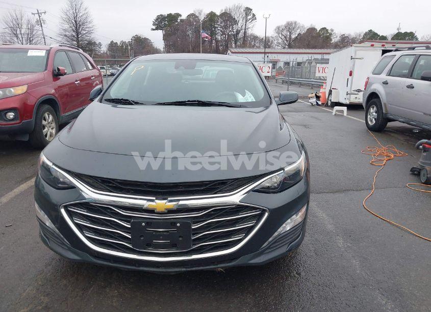 Photo 12 of 2020 Chevrolet Malibu FWD LT (VIN 1G1ZD5ST6LF132836)