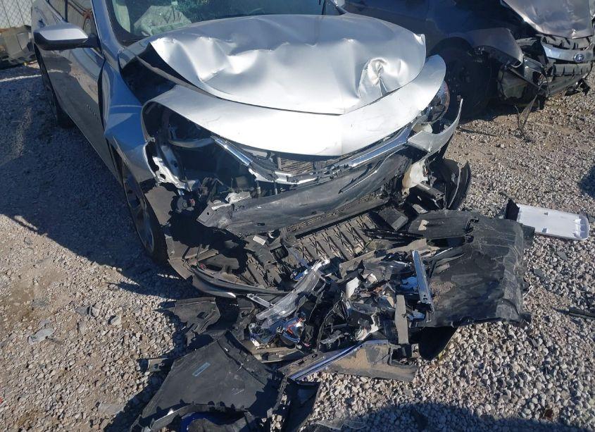 Photo 6 of 2021 Chevrolet Malibu FWD LT (VIN 1G1ZD5ST6MF003870)