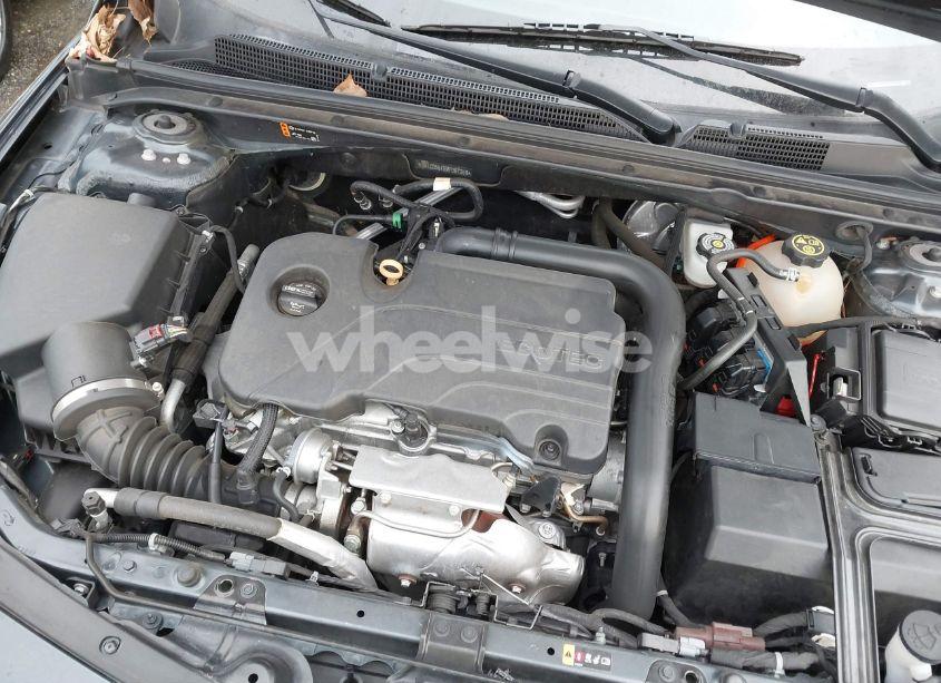 Photo 10 of 2021 Chevrolet Malibu FWD LT (VIN 1G1ZD5ST6MF007269)