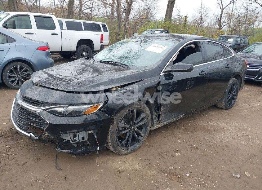 Photo 2 of 2021 Chevrolet Malibu FWD LT (VIN 1G1ZD5ST6MF008163)