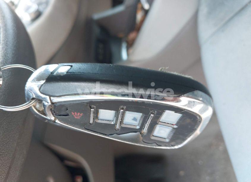 Photo 11 of 2021 Chevrolet Malibu FWD LT (VIN 1G1ZD5ST6MF034052)