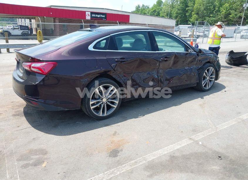 Photo 4 of 2021 Chevrolet Malibu FWD LT (VIN 1G1ZD5ST6MF034052)