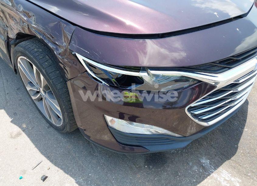 Photo 6 of 2021 Chevrolet Malibu FWD LT (VIN 1G1ZD5ST6MF034052)