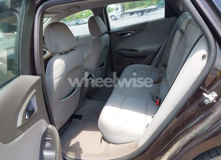 Photo 8 of 2021 Chevrolet Malibu FWD LT (VIN 1G1ZD5ST6MF034052)