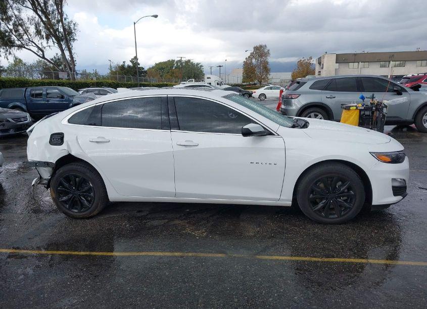 Photo 13 of 2021 Chevrolet Malibu FWD LT (VIN 1G1ZD5ST6MF046508)