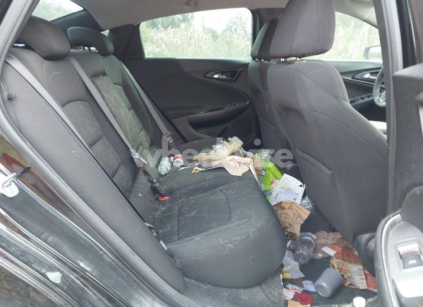 Photo 8 of 2021 Chevrolet Malibu FWD LT (VIN 1G1ZD5ST6MF056360)