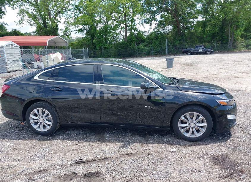 Photo 13 of 2021 Chevrolet Malibu FWD LT (VIN 1G1ZD5ST6MF079959)