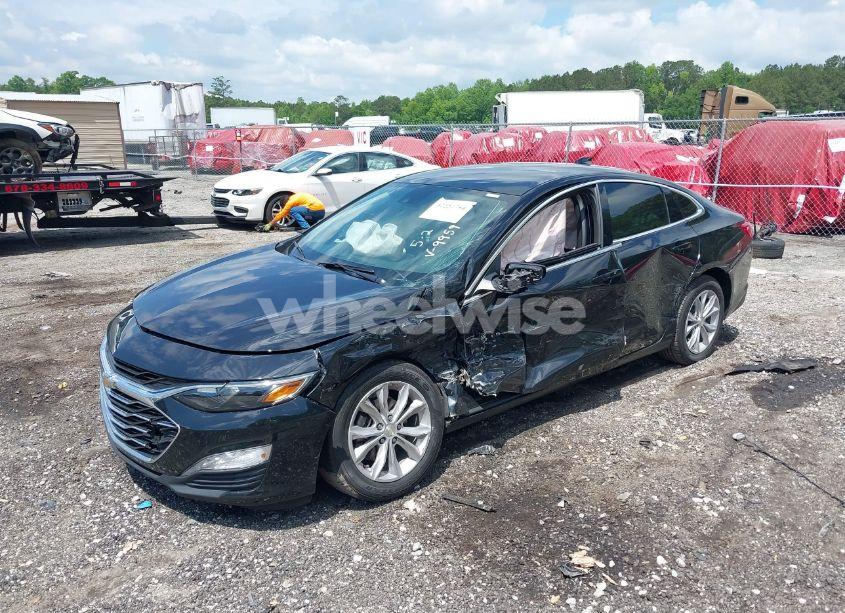 Photo 2 of 2021 Chevrolet Malibu FWD LT (VIN 1G1ZD5ST6MF079959)