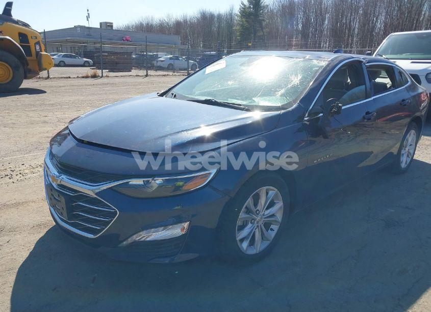 Photo 2 of 2022 Chevrolet Malibu FWD LT (VIN 1G1ZD5ST6NF101198)
