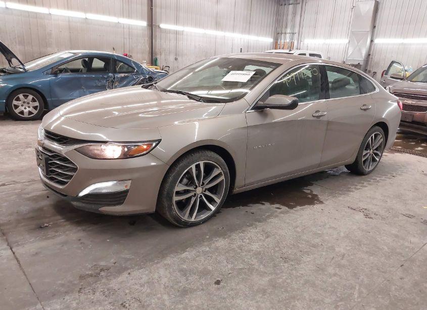 Photo 2 of 2022 Chevrolet Malibu FWD LT (VIN 1G1ZD5ST6NF114162)