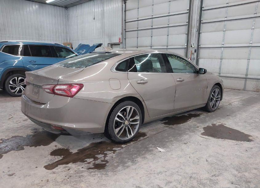 Photo 4 of 2022 Chevrolet Malibu FWD LT (VIN 1G1ZD5ST6NF114162)