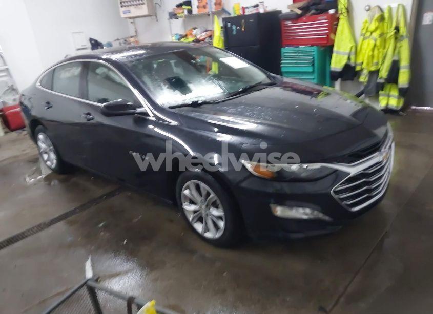 2022 Chevrolet Malibu FWD LT (VIN 1G1ZD5ST6NF122455) main photo