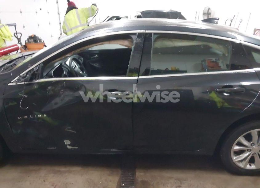 Photo 14 of 2022 Chevrolet Malibu FWD LT (VIN 1G1ZD5ST6NF122455)