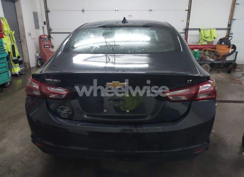 Photo 16 of 2022 Chevrolet Malibu FWD LT (VIN 1G1ZD5ST6NF122455)