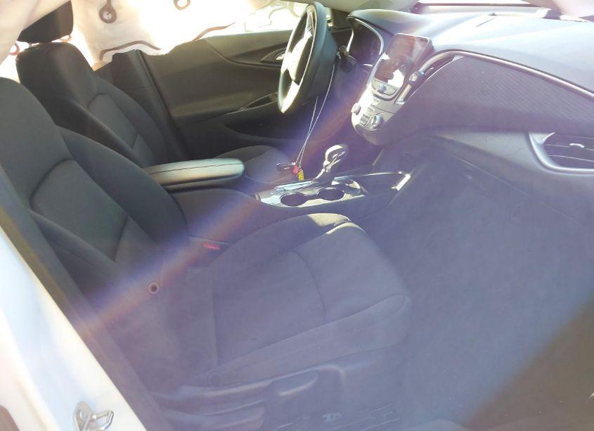 Photo 5 of 2022 Chevrolet Malibu FWD LT (VIN 1G1ZD5ST6NF134217)