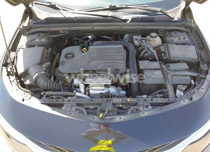 Photo 10 of 2022 Chevrolet Malibu FWD LT (VIN 1G1ZD5ST6NF142267)