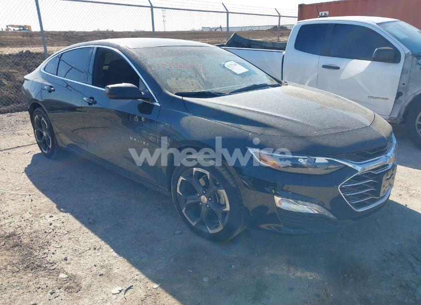 2022 Chevrolet Malibu FWD LT (VIN 1G1ZD5ST6NF156900) main photo