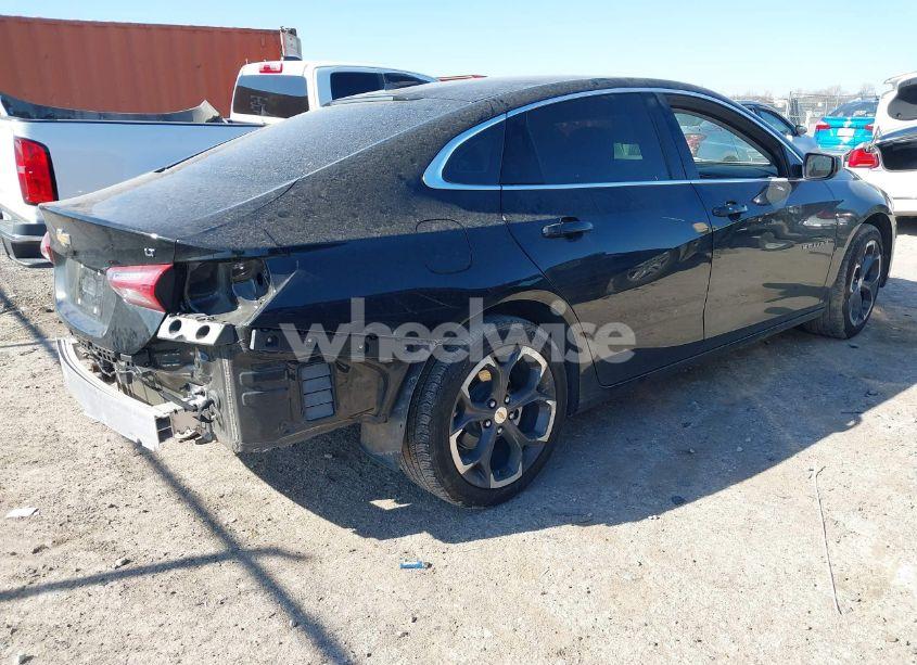 Photo 4 of 2022 Chevrolet Malibu FWD LT (VIN 1G1ZD5ST6NF156900)