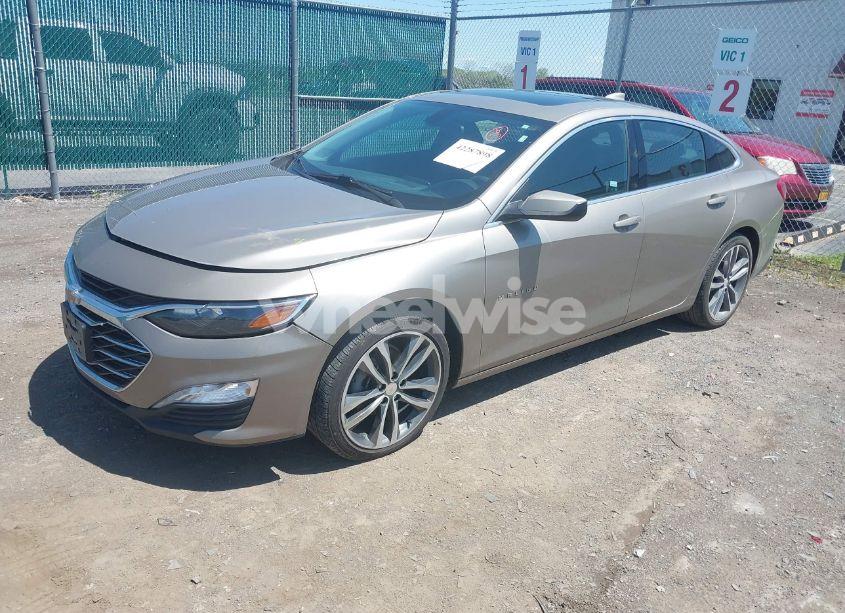 Photo 2 of 2022 Chevrolet Malibu FWD LT (VIN 1G1ZD5ST6NF178010)