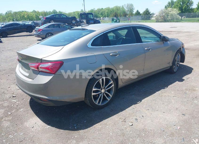 Photo 4 of 2022 Chevrolet Malibu FWD LT (VIN 1G1ZD5ST6NF178010)