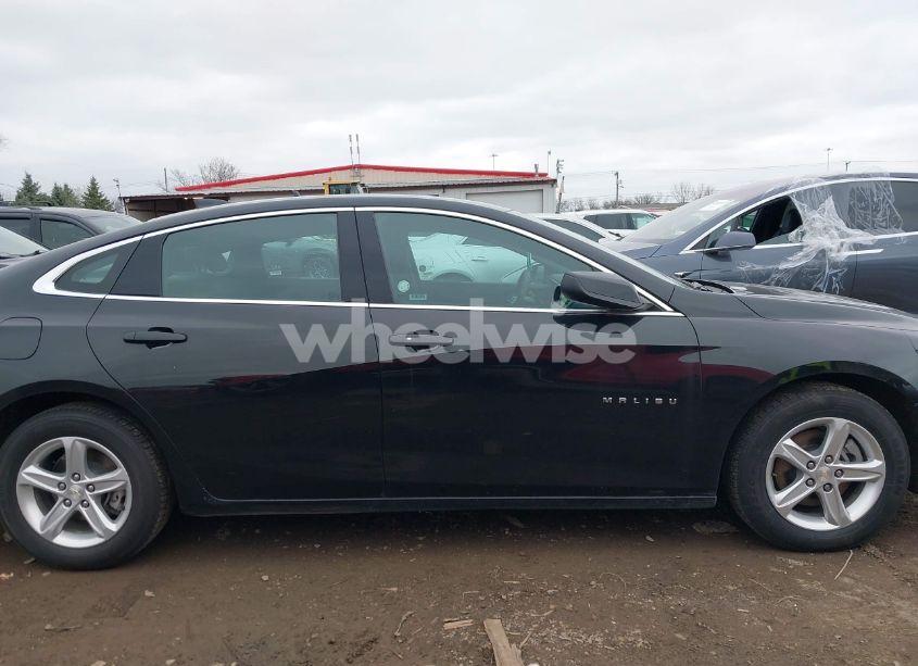 Photo 13 of 2022 Chevrolet Malibu FWD LT (VIN 1G1ZD5ST6NF184485)