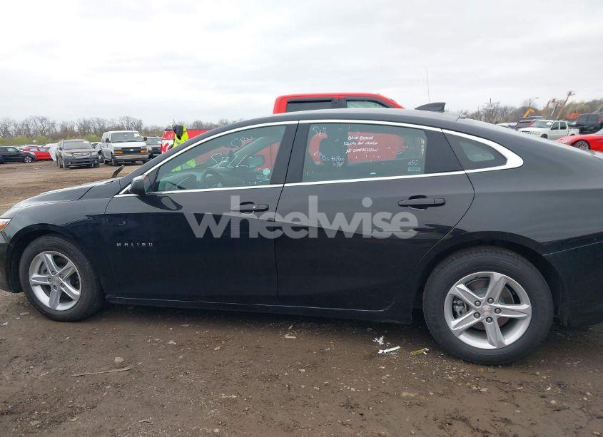 Photo 14 of 2022 Chevrolet Malibu FWD LT (VIN 1G1ZD5ST6NF184485)