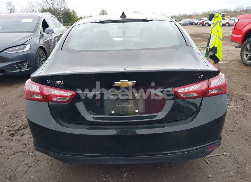 Photo 16 of 2022 Chevrolet Malibu FWD LT (VIN 1G1ZD5ST6NF184485)