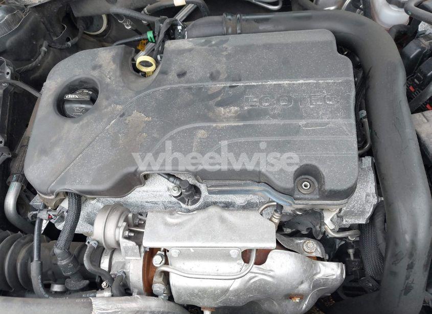 Photo 6 of 2022 Chevrolet Malibu FWD LT (VIN 1G1ZD5ST6NF184485)